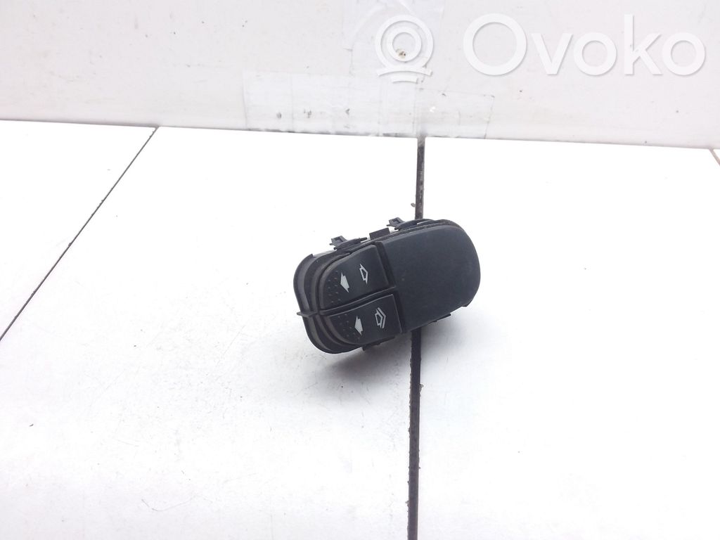 Ford Focus Electric window control switch 