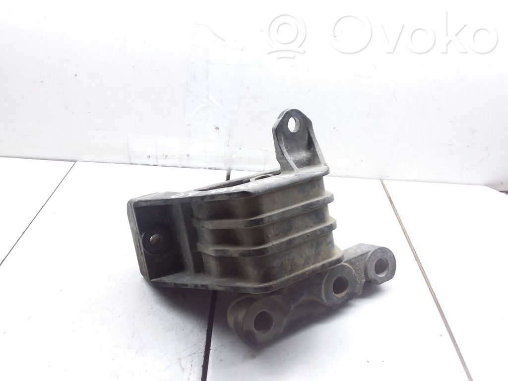 Opel Signum Engine mount bracket 