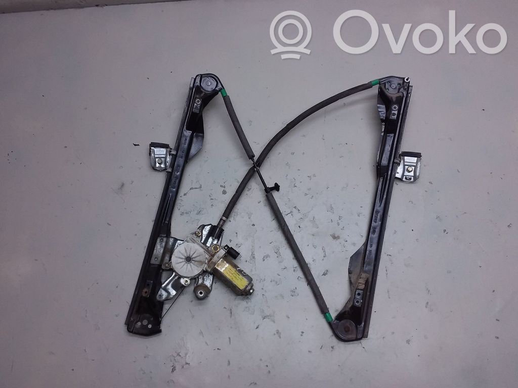 Ford Focus Front door window regulator with motor 