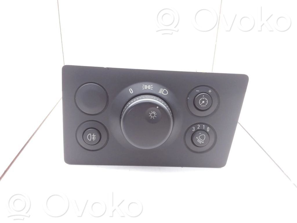 Opel Zafira B Light switch 
