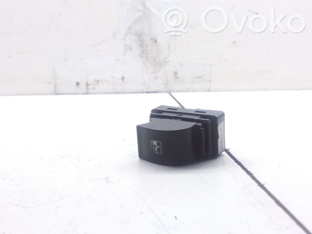 Fiat Doblo Electric window control switch 