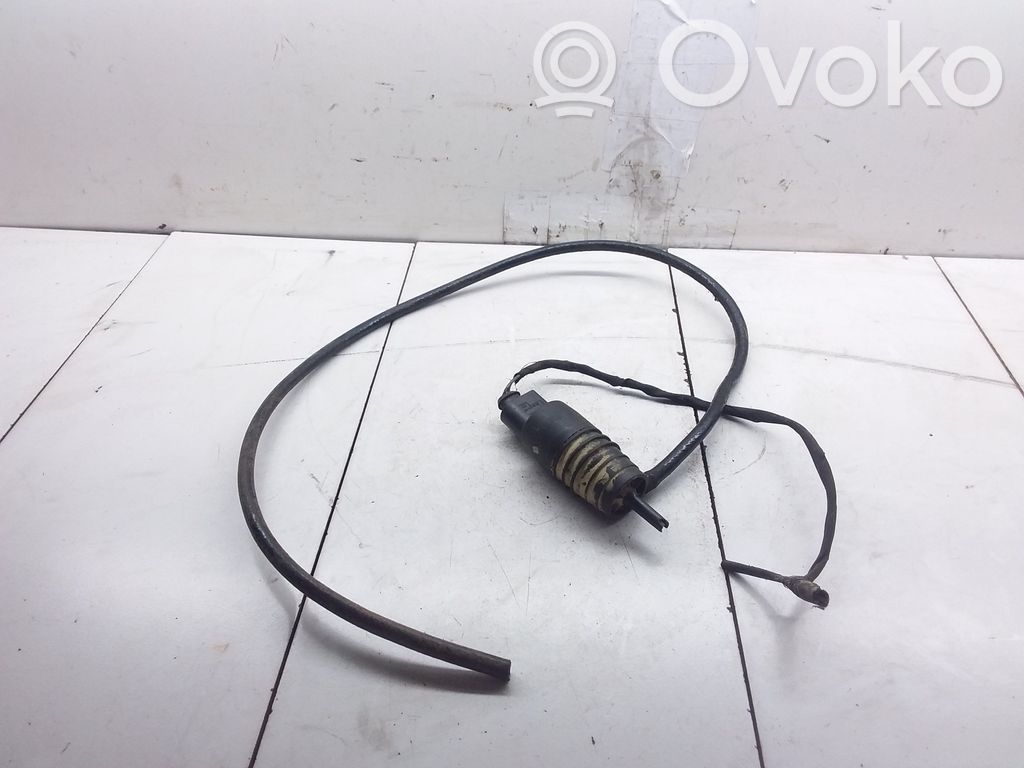 Mercedes-Benz Sprinter W906 Windscreen/windshield washer pump 