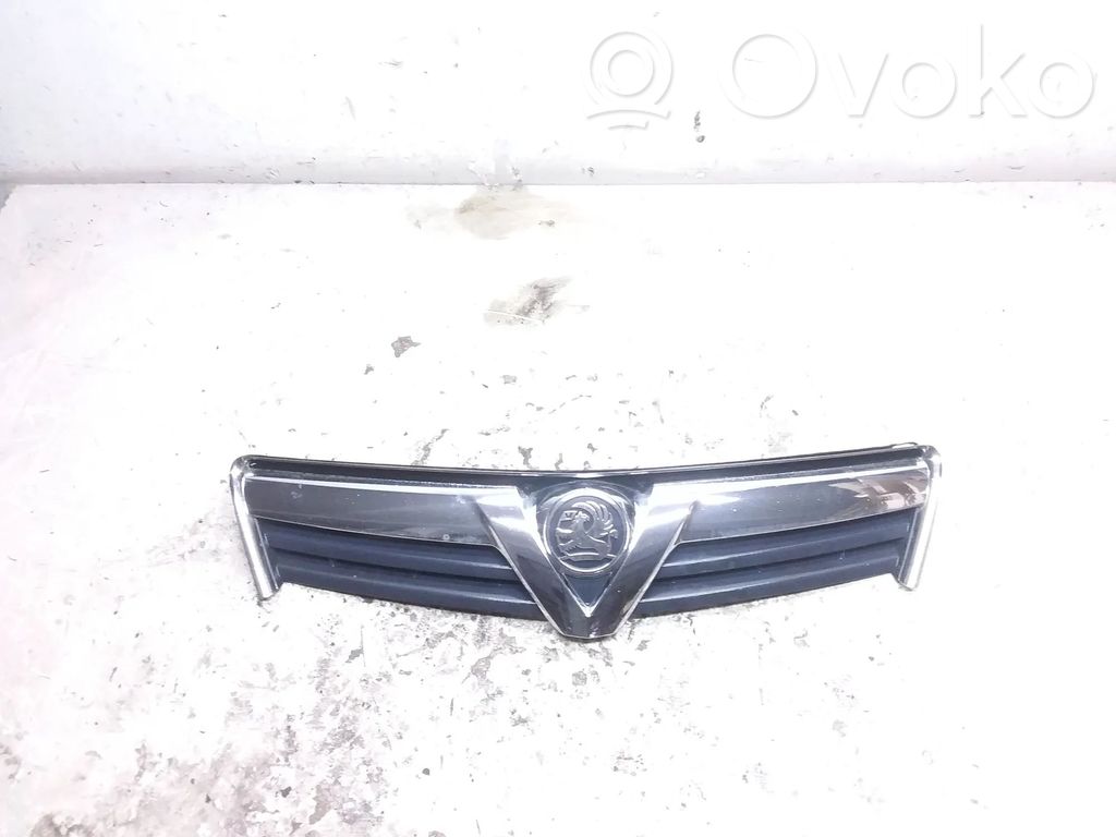 Opel Antara Front bumper upper radiator grill 