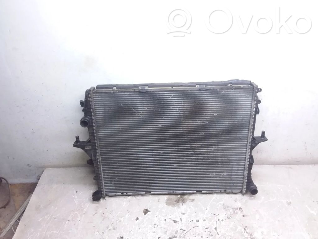 Volkswagen Touareg I Coolant radiator 