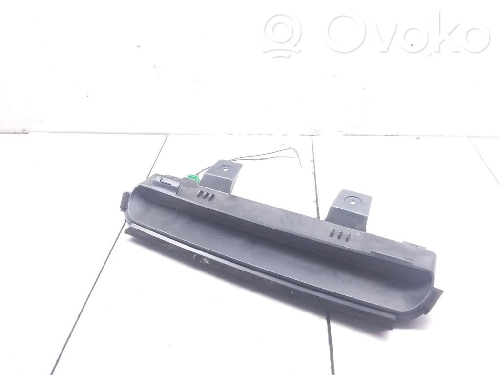 Volvo S40, V40 Third/center stoplight 