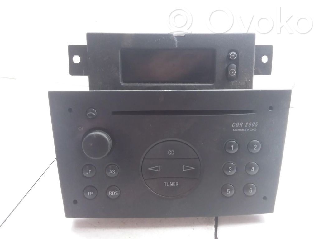 Opel Vivaro Panel / Radioodtwarzacz CD/DVD/GPS 