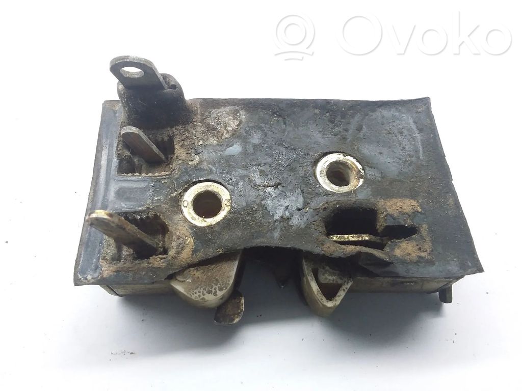 Audi 100 200 5000 C3 Încuietoare ușă spate 