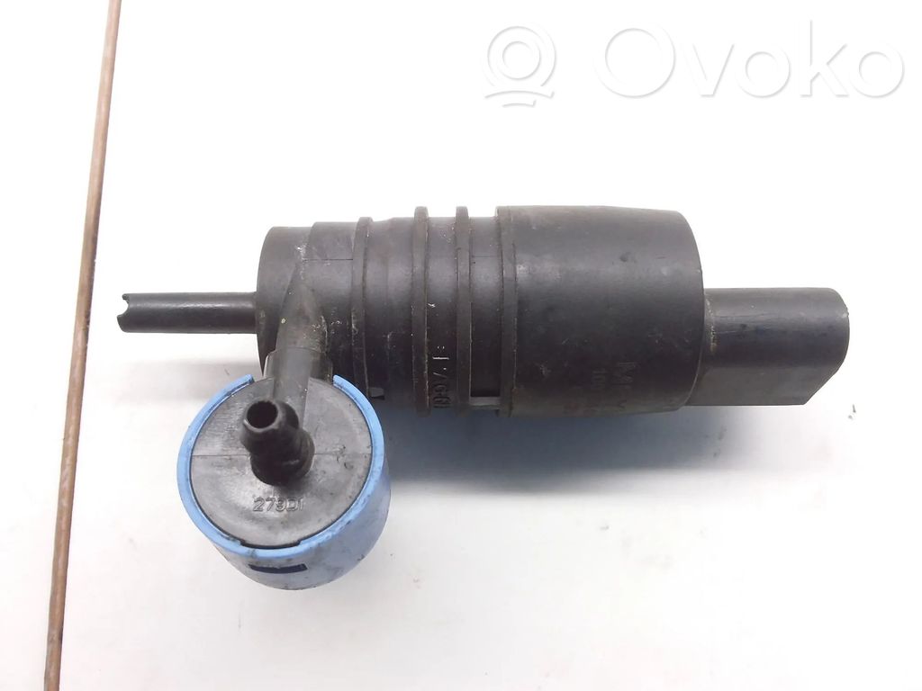 Skoda Octavia Mk2 (1Z) Windscreen/windshield washer pump 