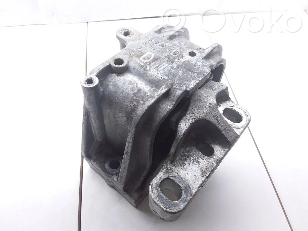 Skoda Yeti (5L) Engine mount bracket 