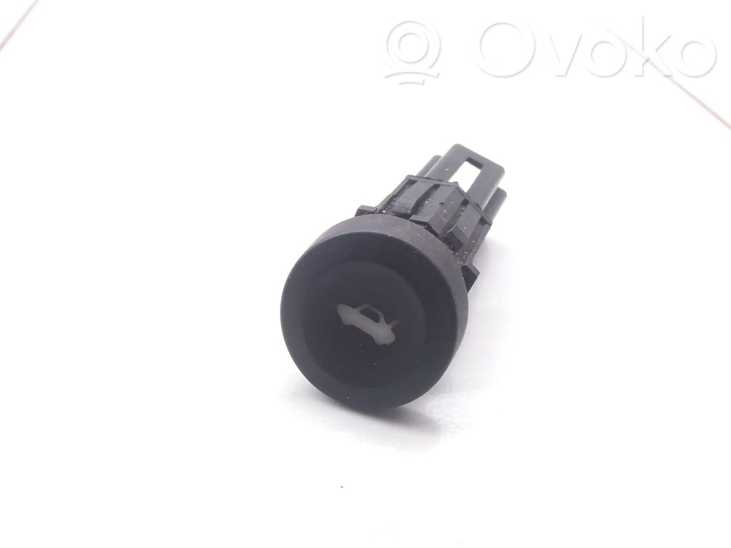Ford Fiesta Interruptor para abrir la puerta trasera 