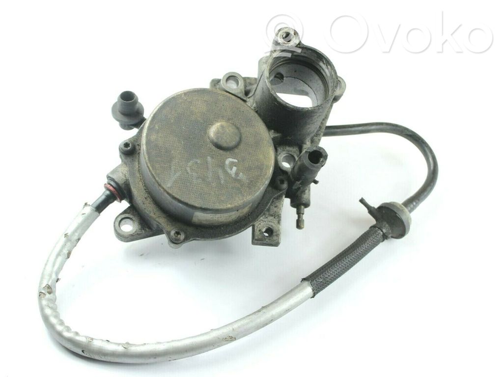 Ford Mondeo Mk III Vacuum pump 
