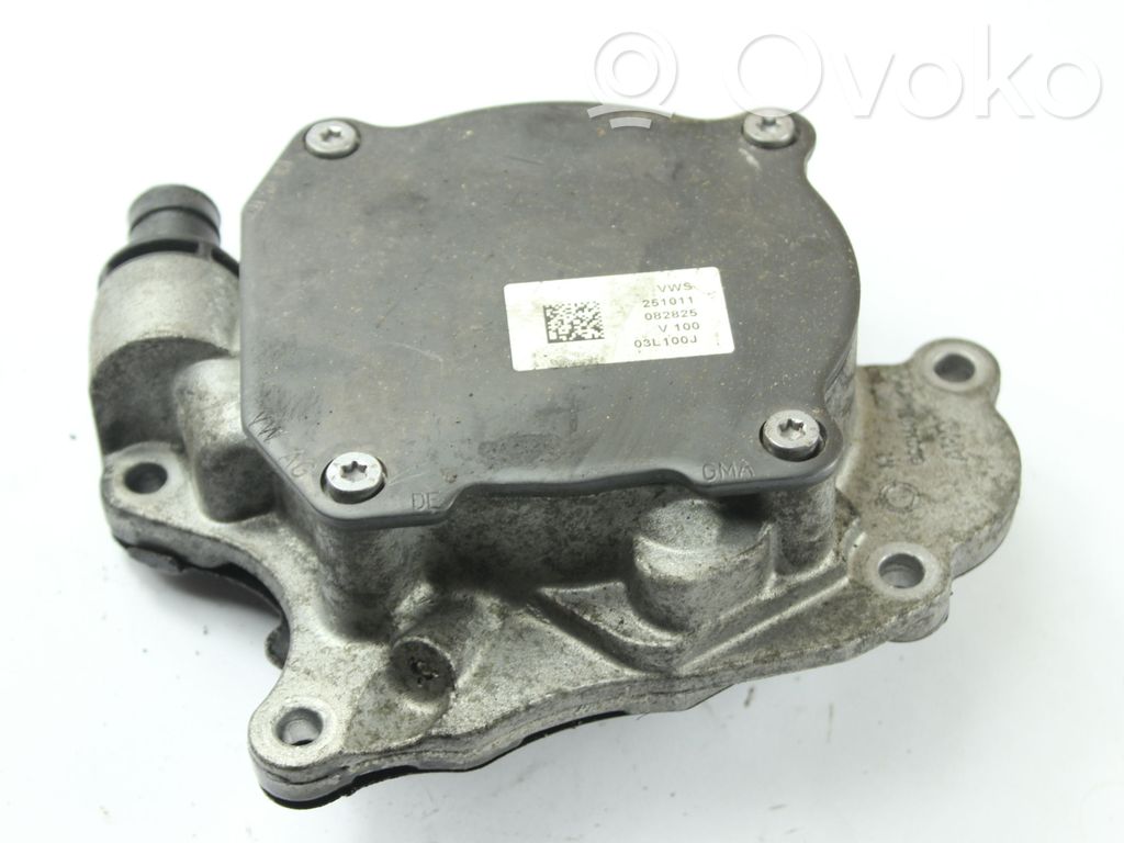 Volkswagen Golf VI Pompe à vide 