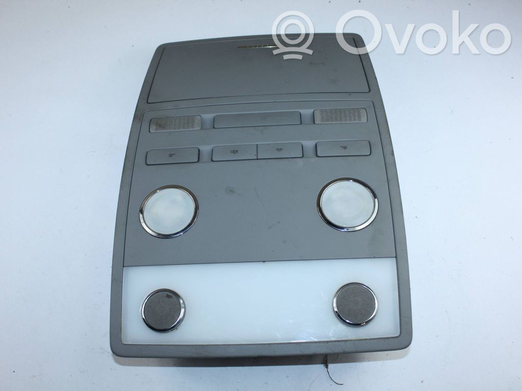 Volkswagen Phaeton Front seat light 