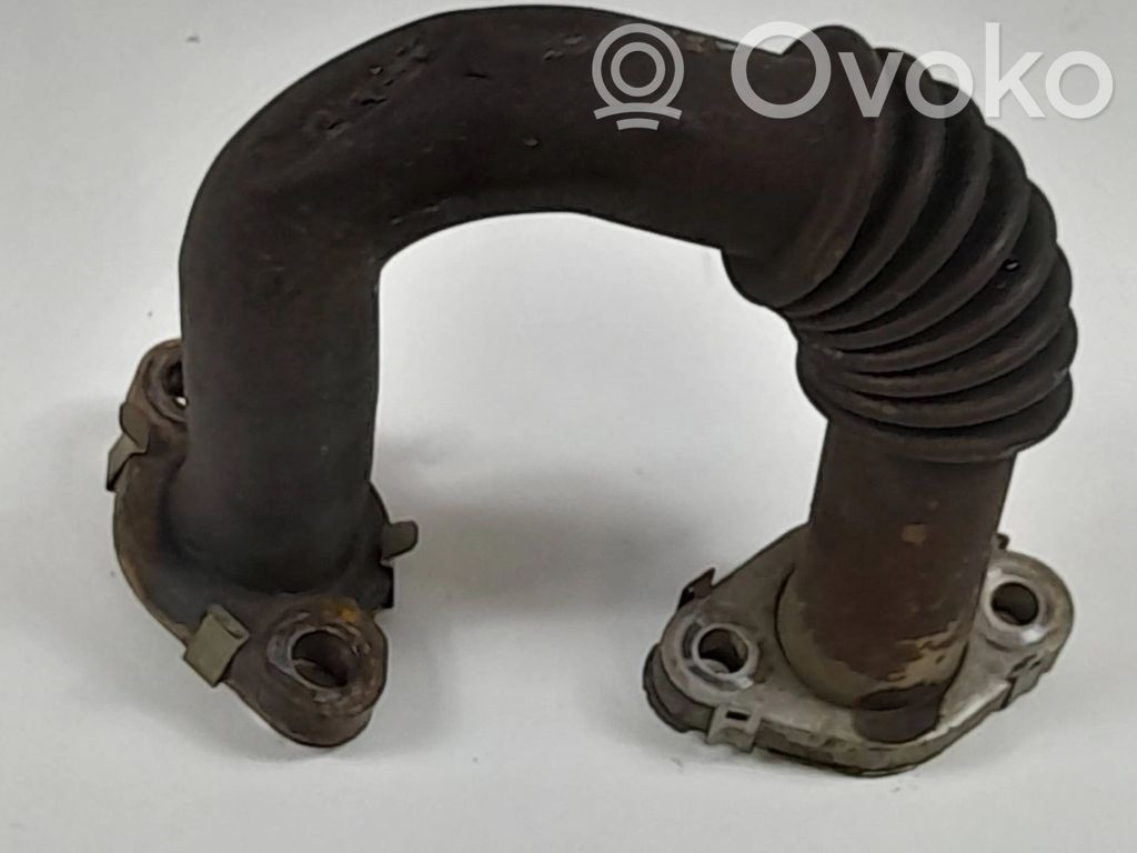 Volkswagen Jetta VI Przewód / Rura chłodnicy spalin EGR 