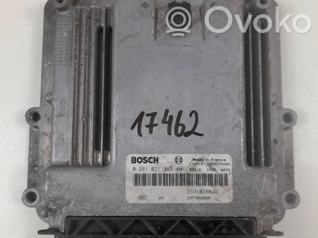 Opel Vivaro Engine control unit/module 