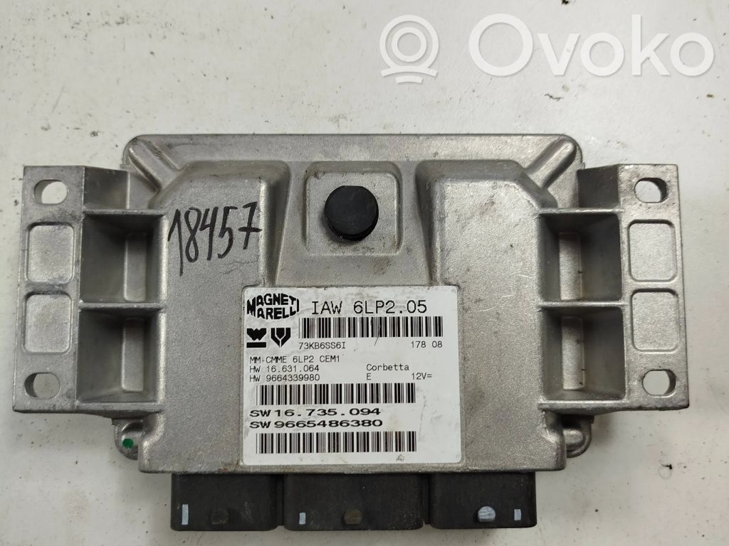 Fiat Bravo Tailgate/trunk/boot hinge 