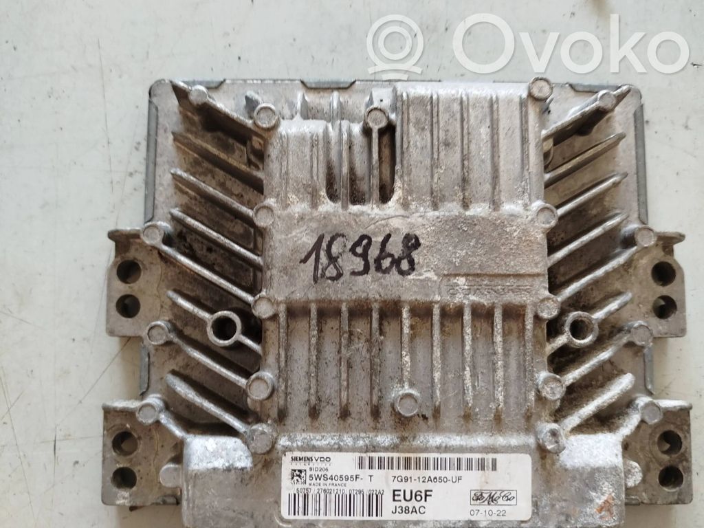Ford Fiesta Engine control unit/module 
