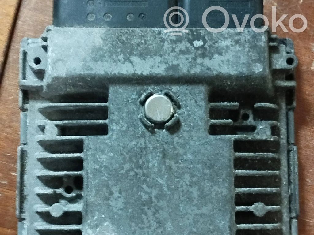 Engine control unit/module   03F906070AJ