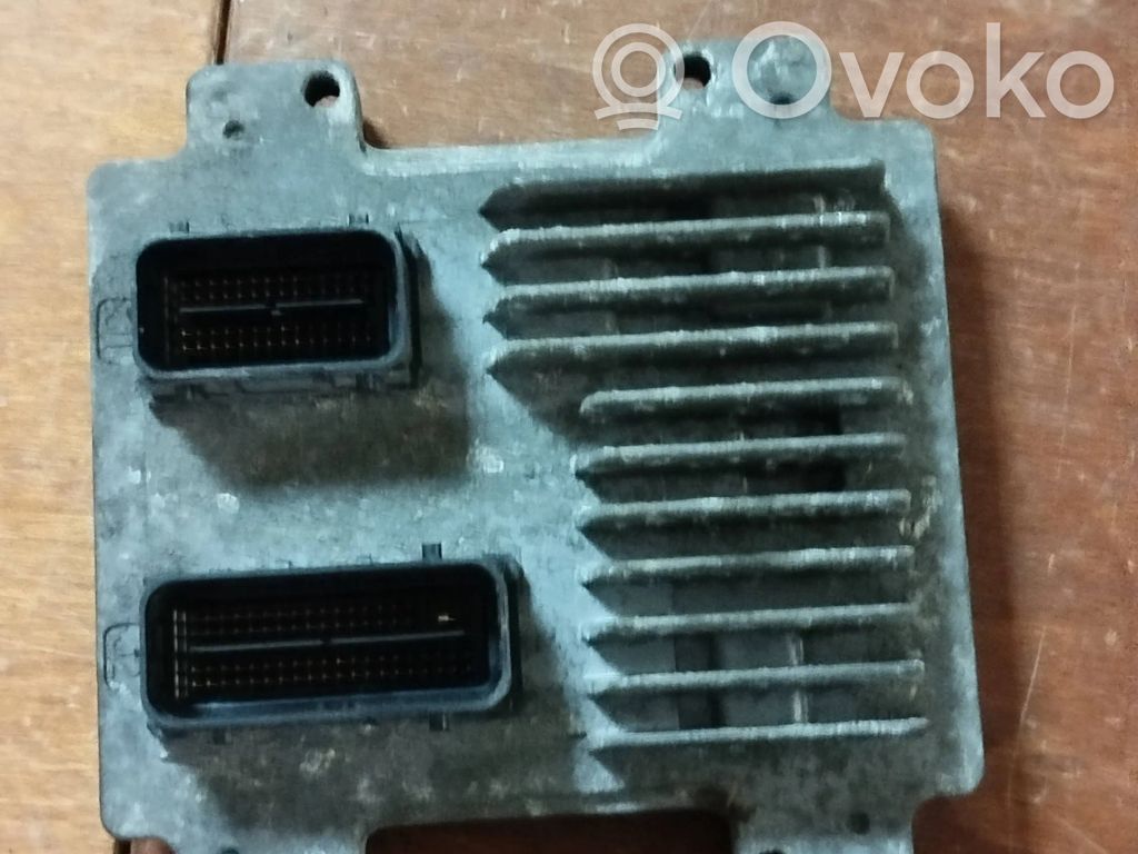 Opel Astra J Engine control unit/module 