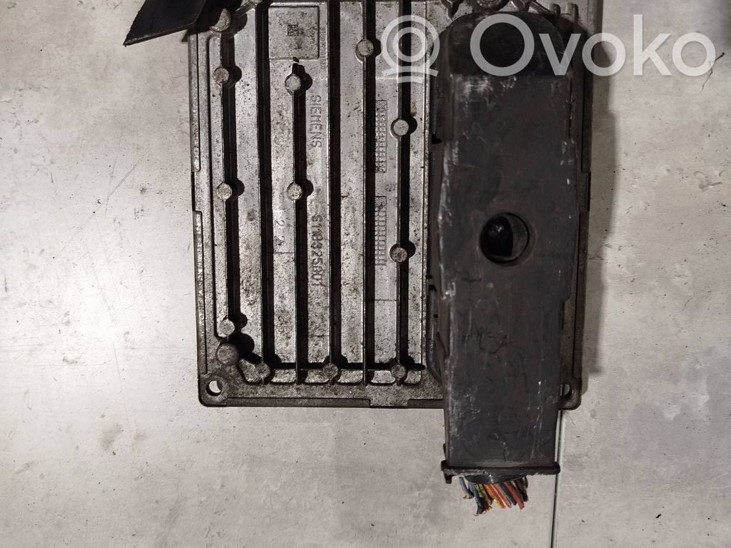 Engine control unit/module   4S6112A650SC,S120977015E