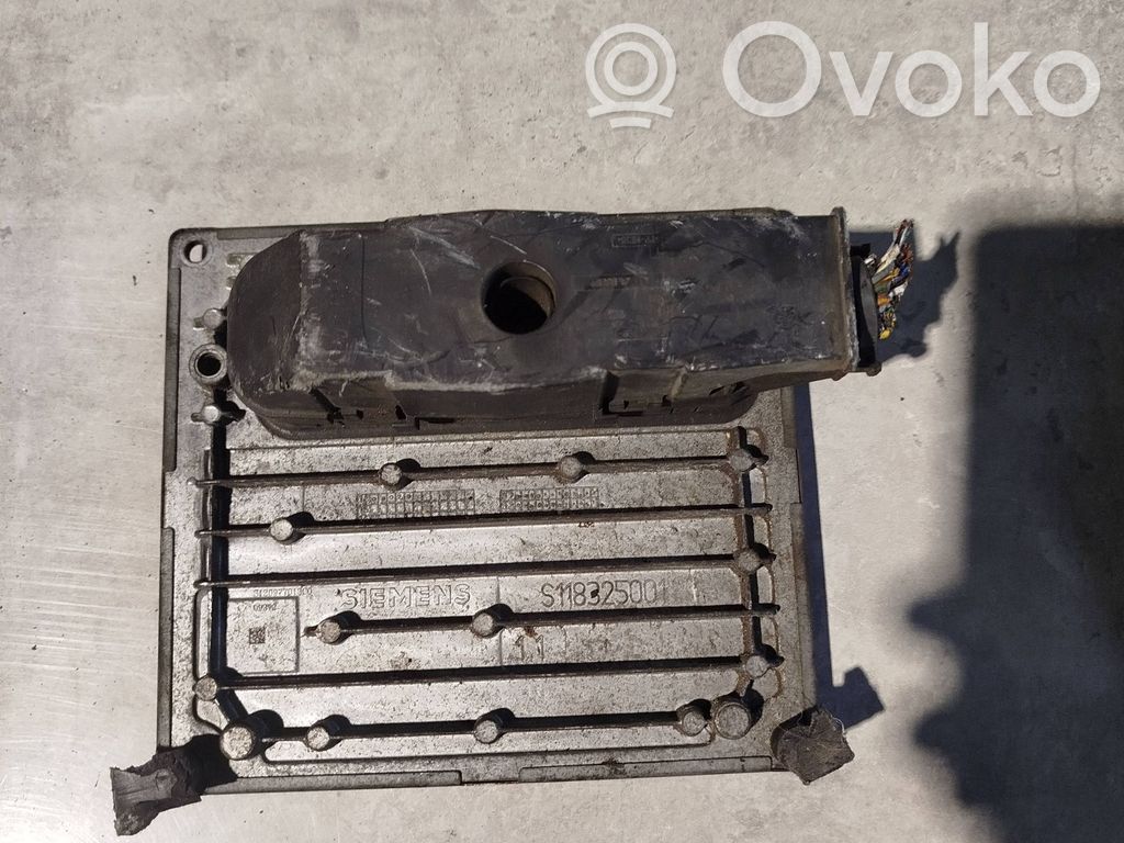 Engine control unit/module   4S6112A650NB,4S6112A650NB,S120977013C