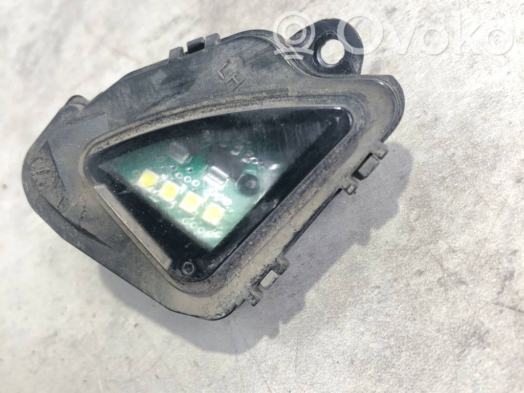 Element lusterka bocznego drzwi przednich   3T0945291A,0044170000
