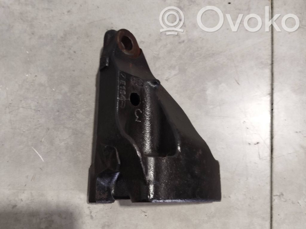 Lexus RX 450H Engine mounting bracket 