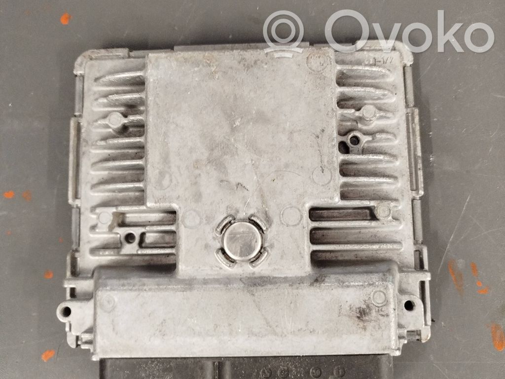 Skoda Fabia Mk2 (5J) Engine control unit/module 