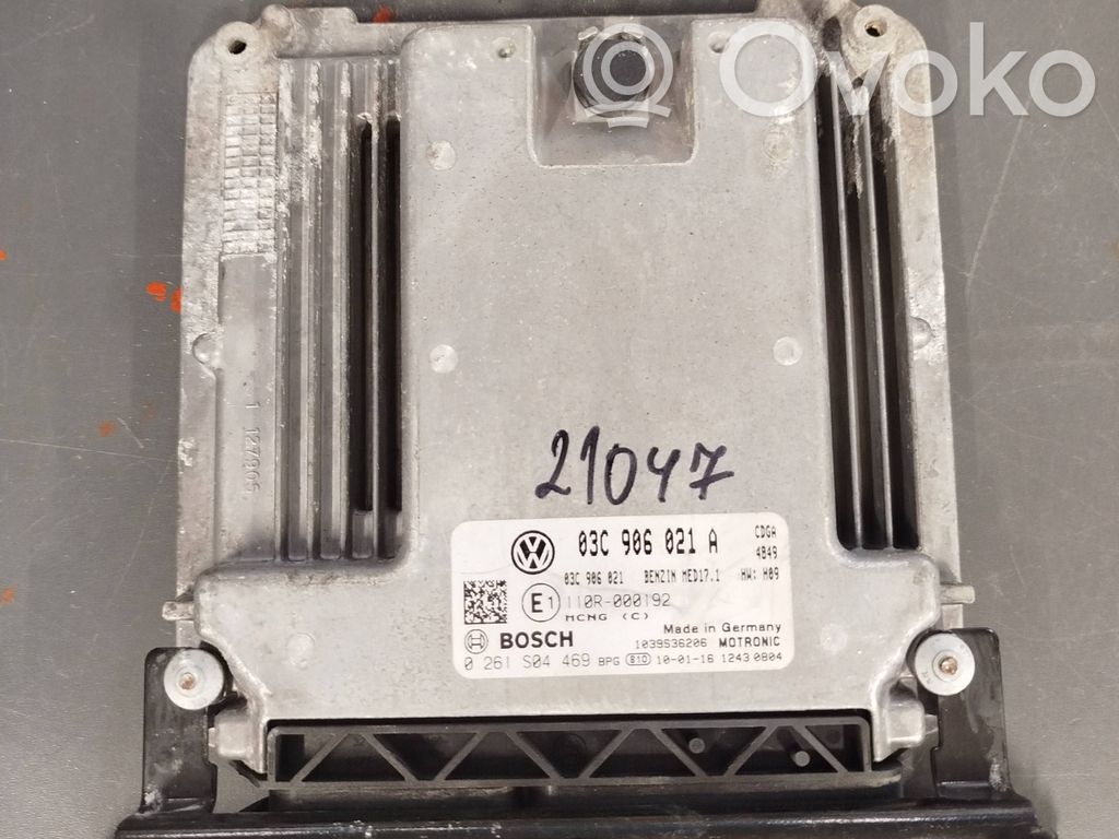 Volkswagen PASSAT B7 Engine control unit/module 