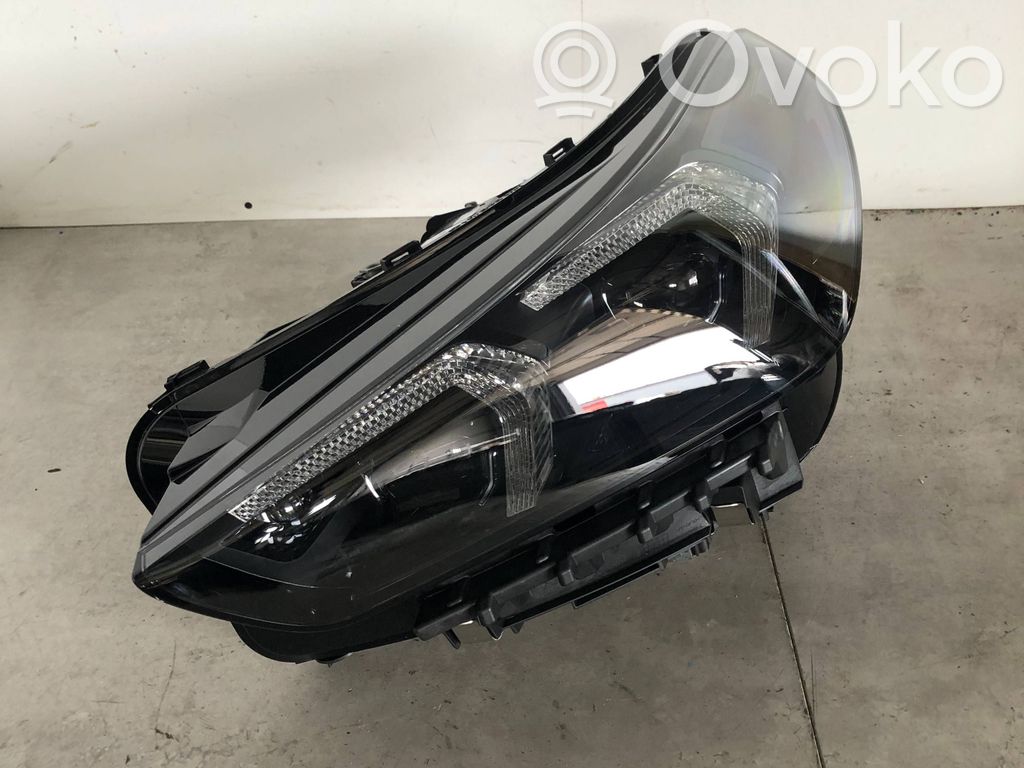 BMW X1 U11 Scheinwerfer 