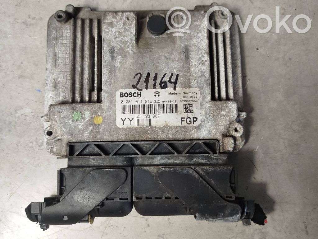 Opel Vectra C Engine control unit/module 
