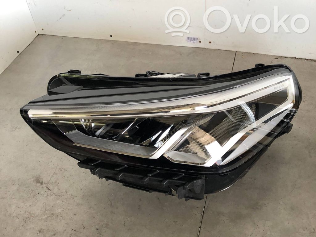 BMW X1 U11 Phare frontale 