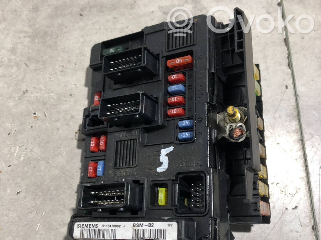 Citroen C4 I Fuse module 