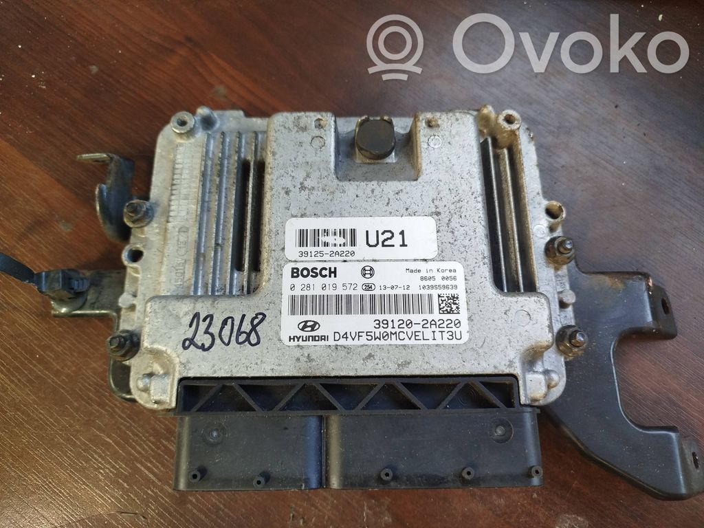 Hyundai i40 Engine control unit/module 