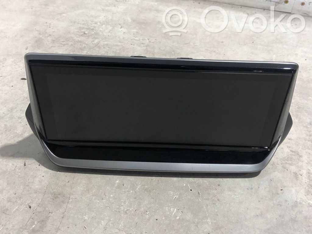 Peugeot 2008 II Screen/display/small screen 
