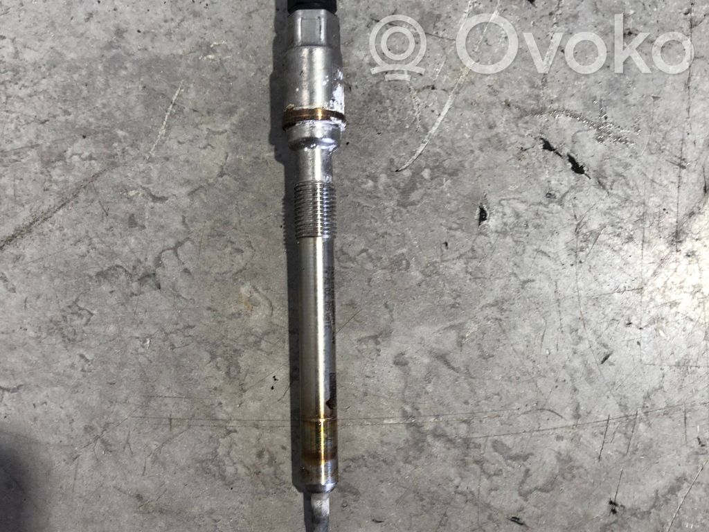 Świeca żarowa   03L905061F