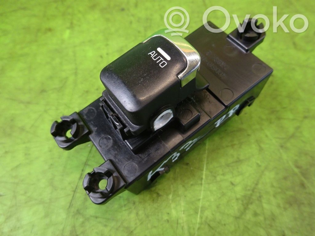 KIA Ceed Quarter vent window switch 