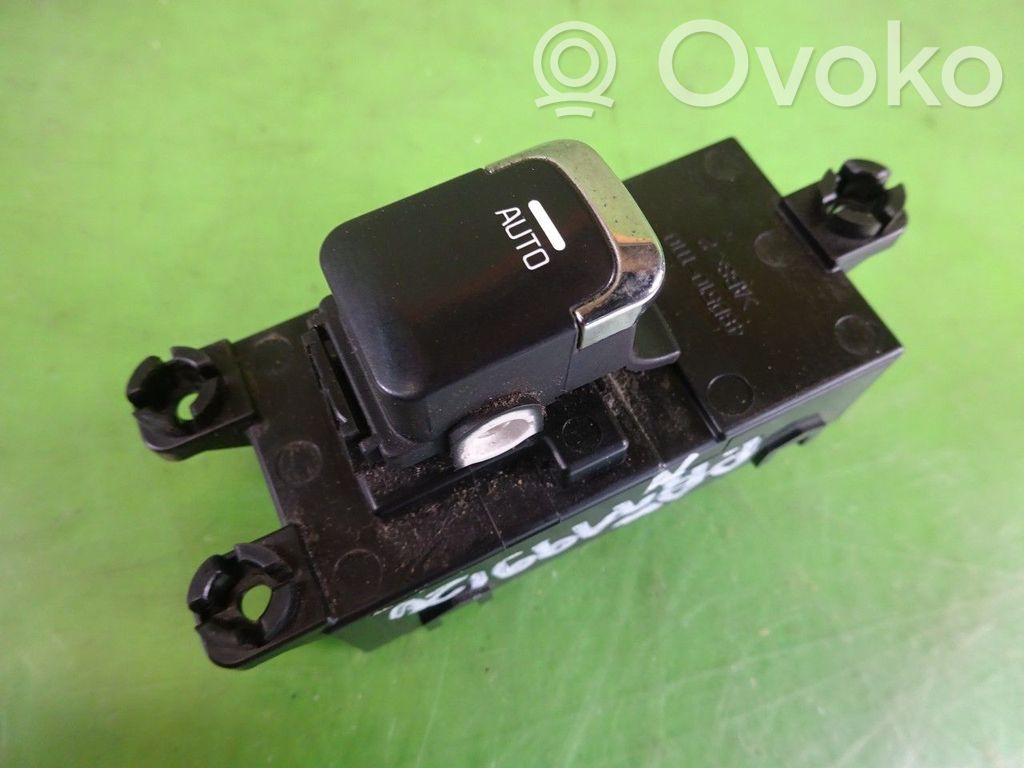 KIA Ceed Quarter vent window switch 