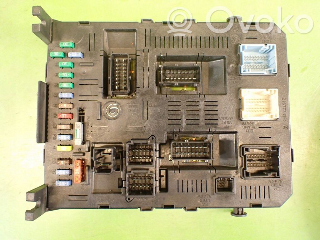 Citroen C5 Fuse module 