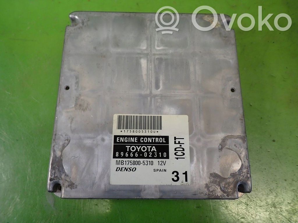 Toyota Corolla E120 E130 Engine control unit/module ECU 