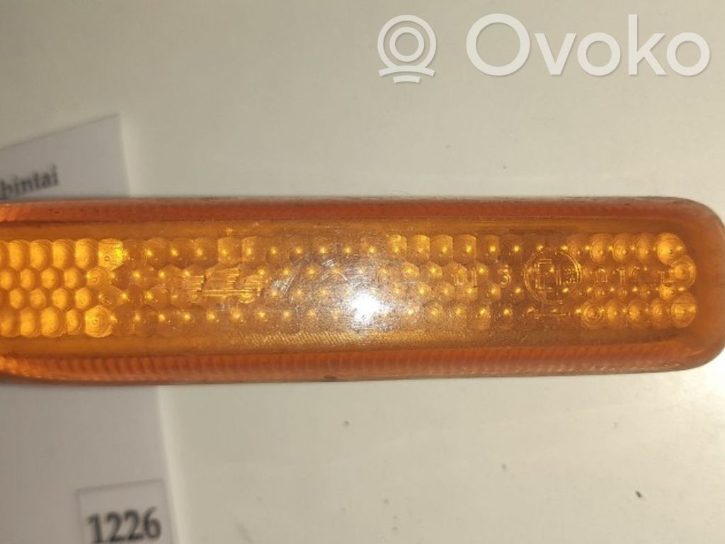 BMW 3 E46 Front fender indicator light 