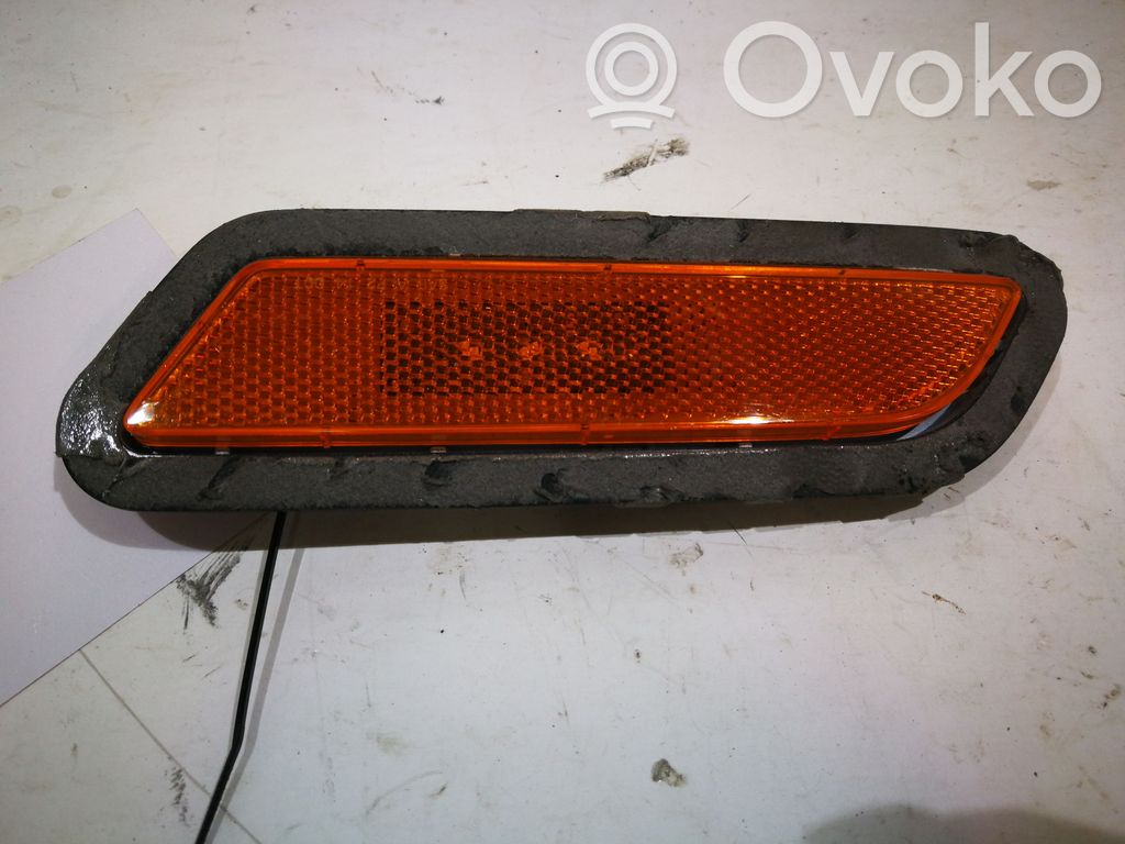 Audi Q3 8U Front indicator light 
