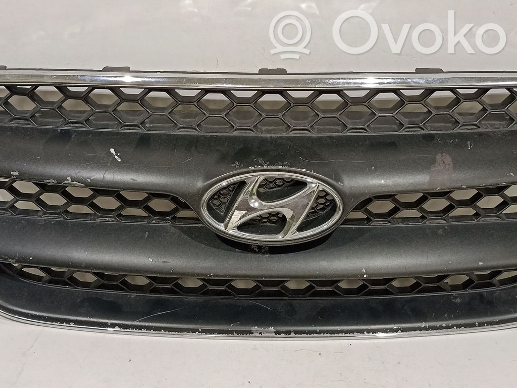 Hyundai Santa Fe Etupuskurin ylempi jäähdytinsäleikkö 