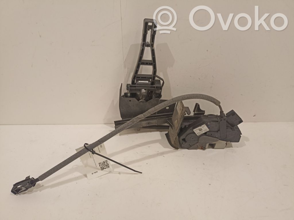 Ford Focus Priekšpusē slēdzene 