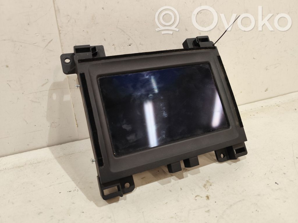 Dodge Challenger Radio/CD/DVD/GPS head unit 