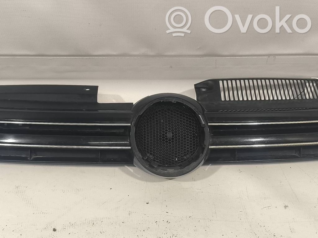 Volkswagen Golf VI Etusäleikkö 