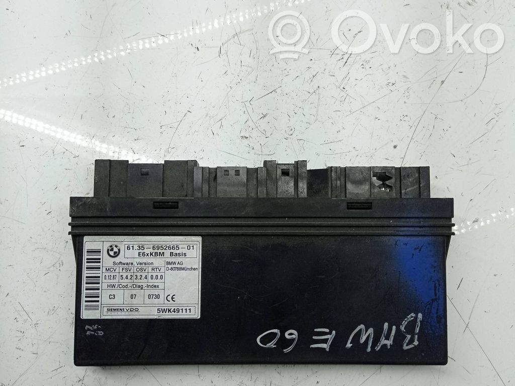 BMW 5 E60 E61 Komforto modulis 