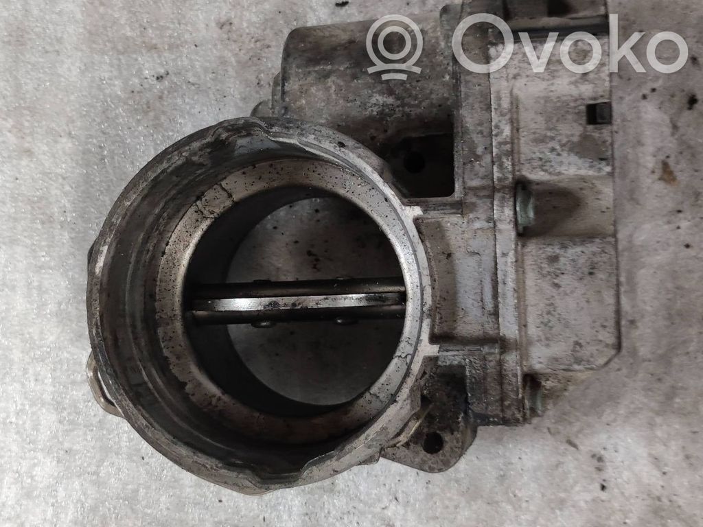 Audi A4 S4 B6 8E 8H Droselinė sklendė 