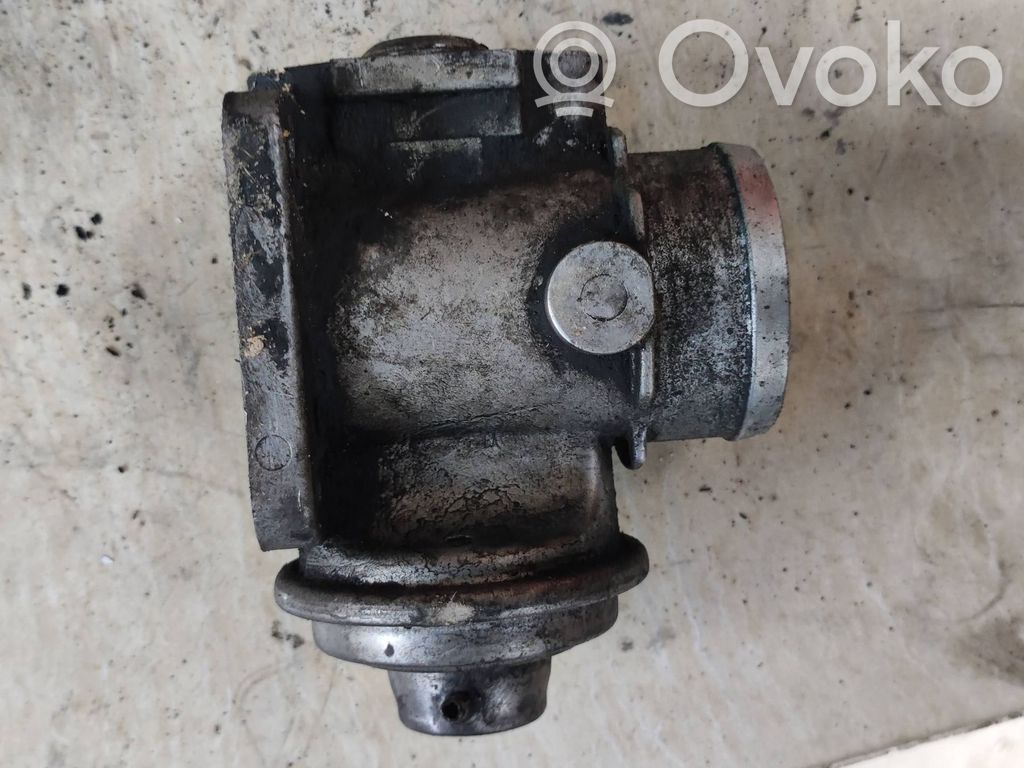 BMW 3 E36 EGR vārsts 