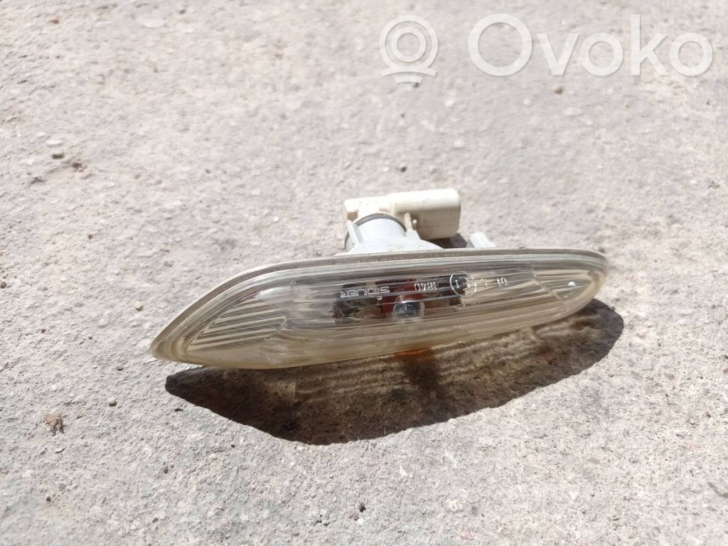 BMW 1 E81 E87 Front fender indicator light 